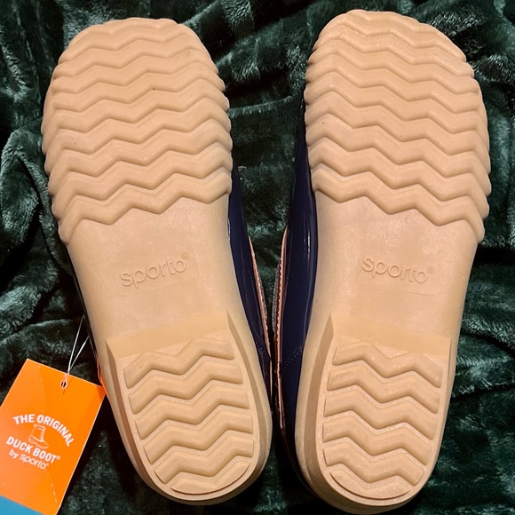 SPORTO “Patty” in Navy Water Resistant Round Toe Block Heel Slip On Duck Boots - Picture 5 of 6